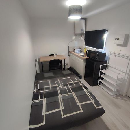 Petit F2 Meuble Independant Appartement Limay Buitenkant foto