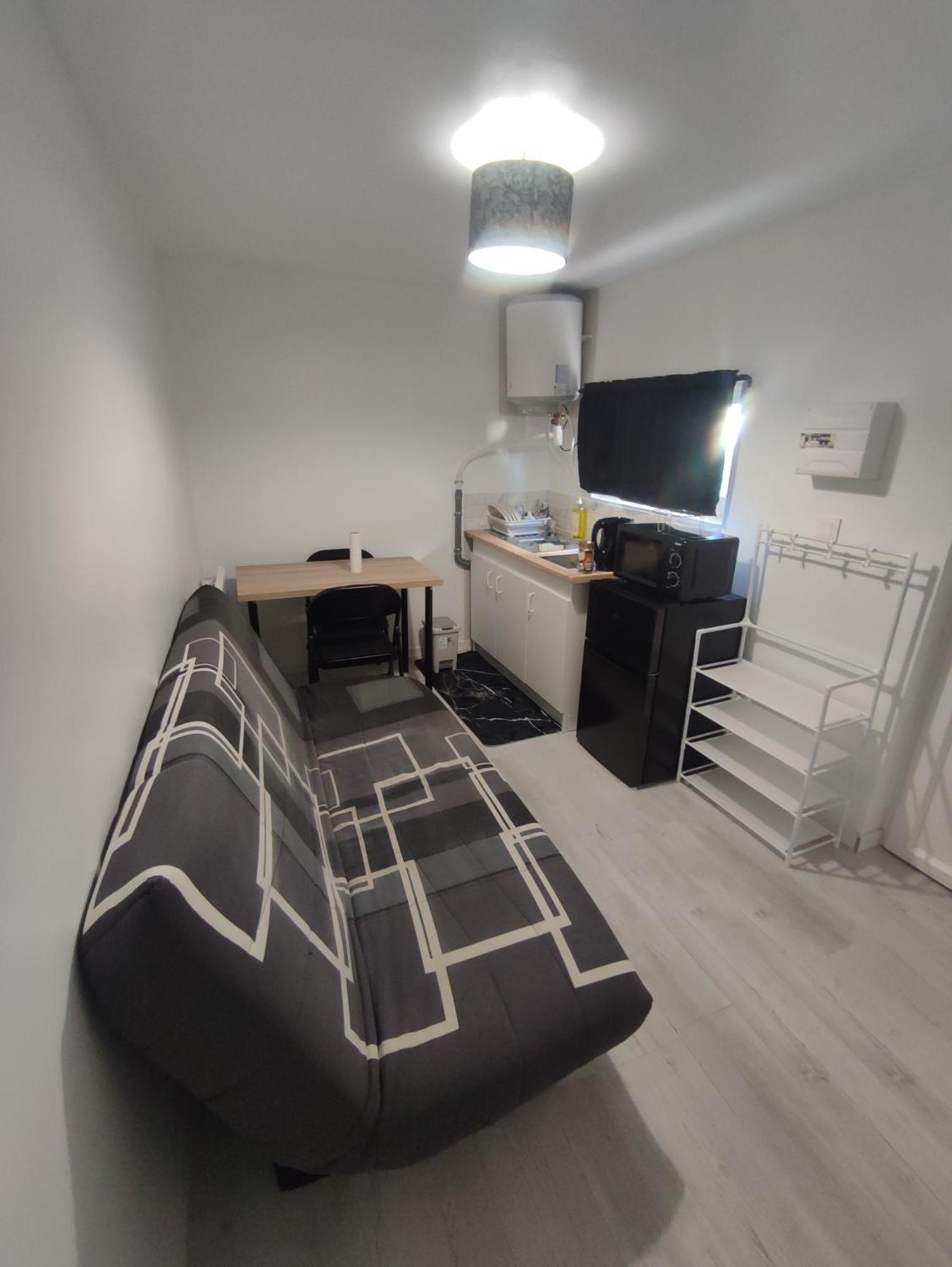 Petit F2 Meuble Independant Appartement Limay Buitenkant foto